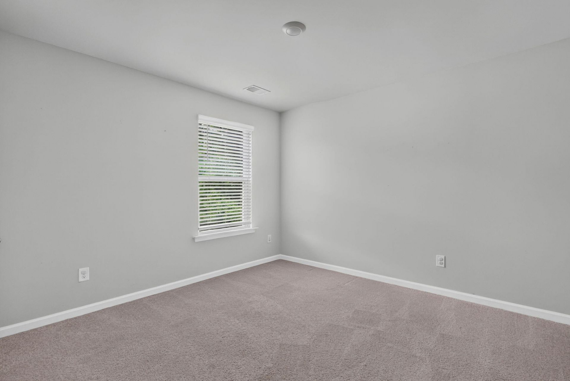 639 Silver Spruce Street Photo 75