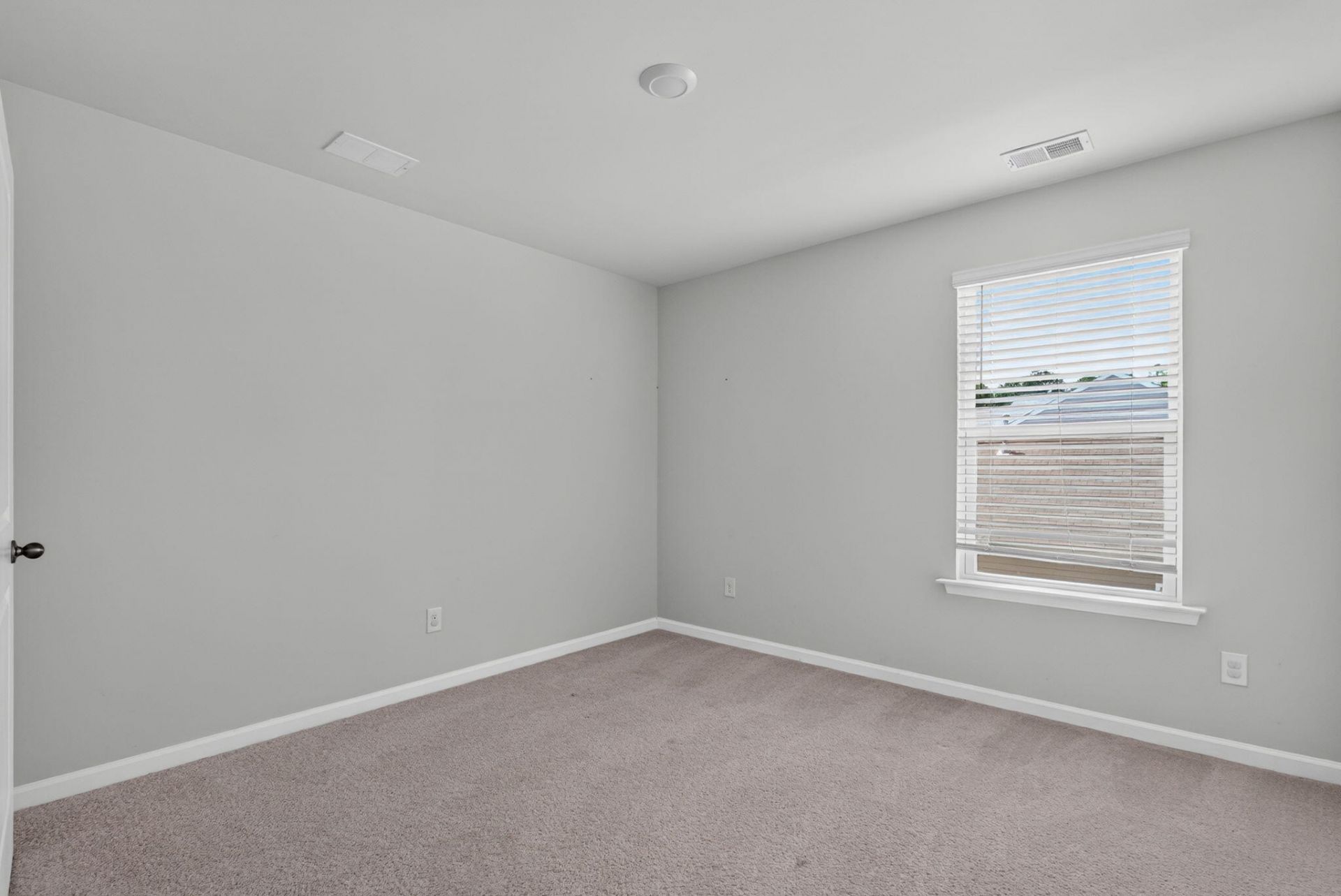 639 Silver Spruce Street Photo 77