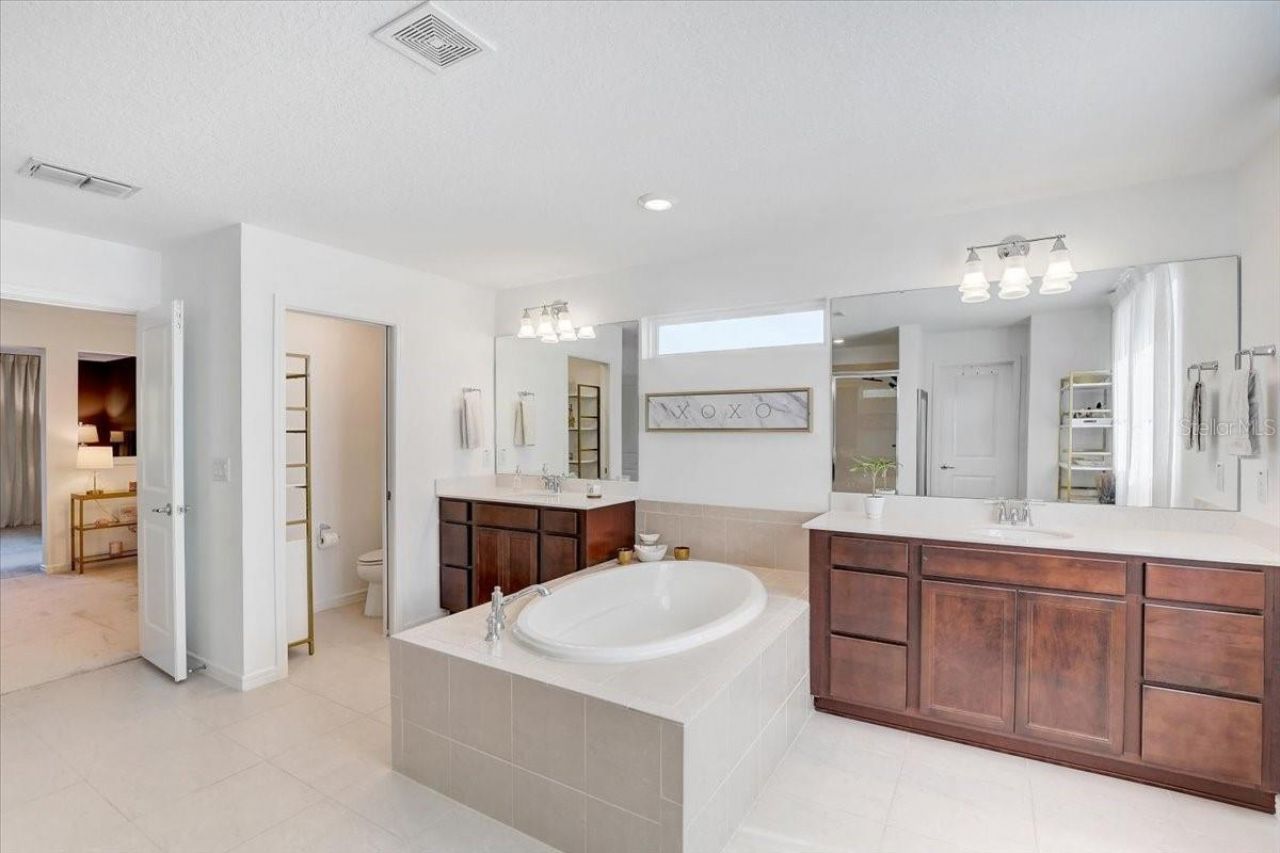 2848 Quail Crest Court , Valrico, FL 33594 Photo