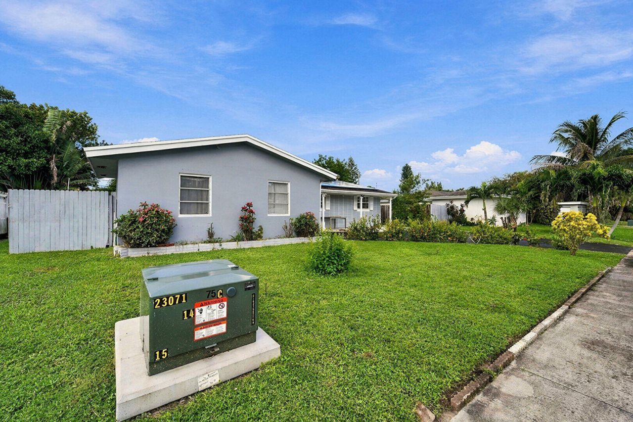1159 Wynnewood Drive, West Palm Beach, FL 33417 Photo