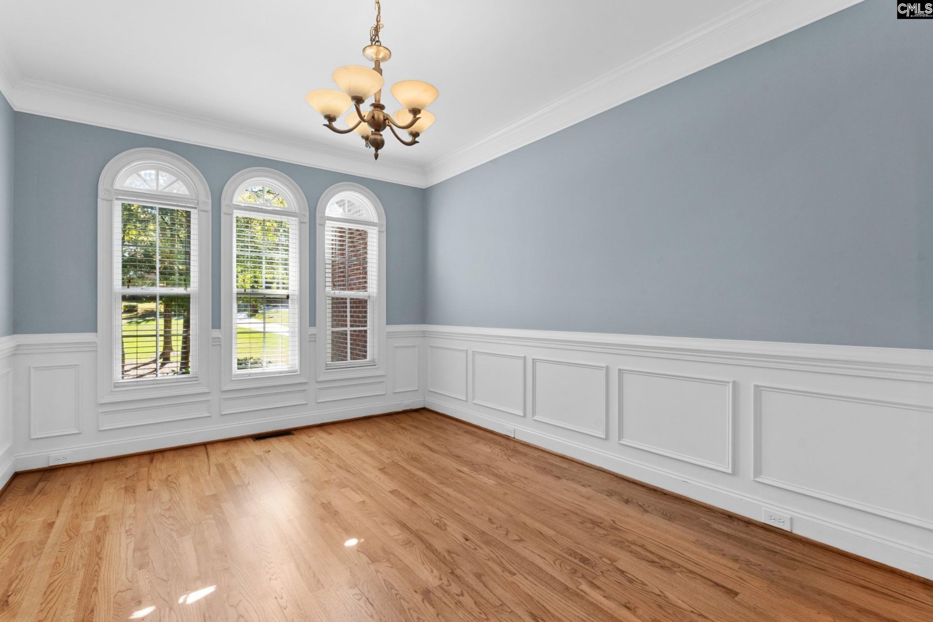 435 Ashwood Hill Drive  Photo 4