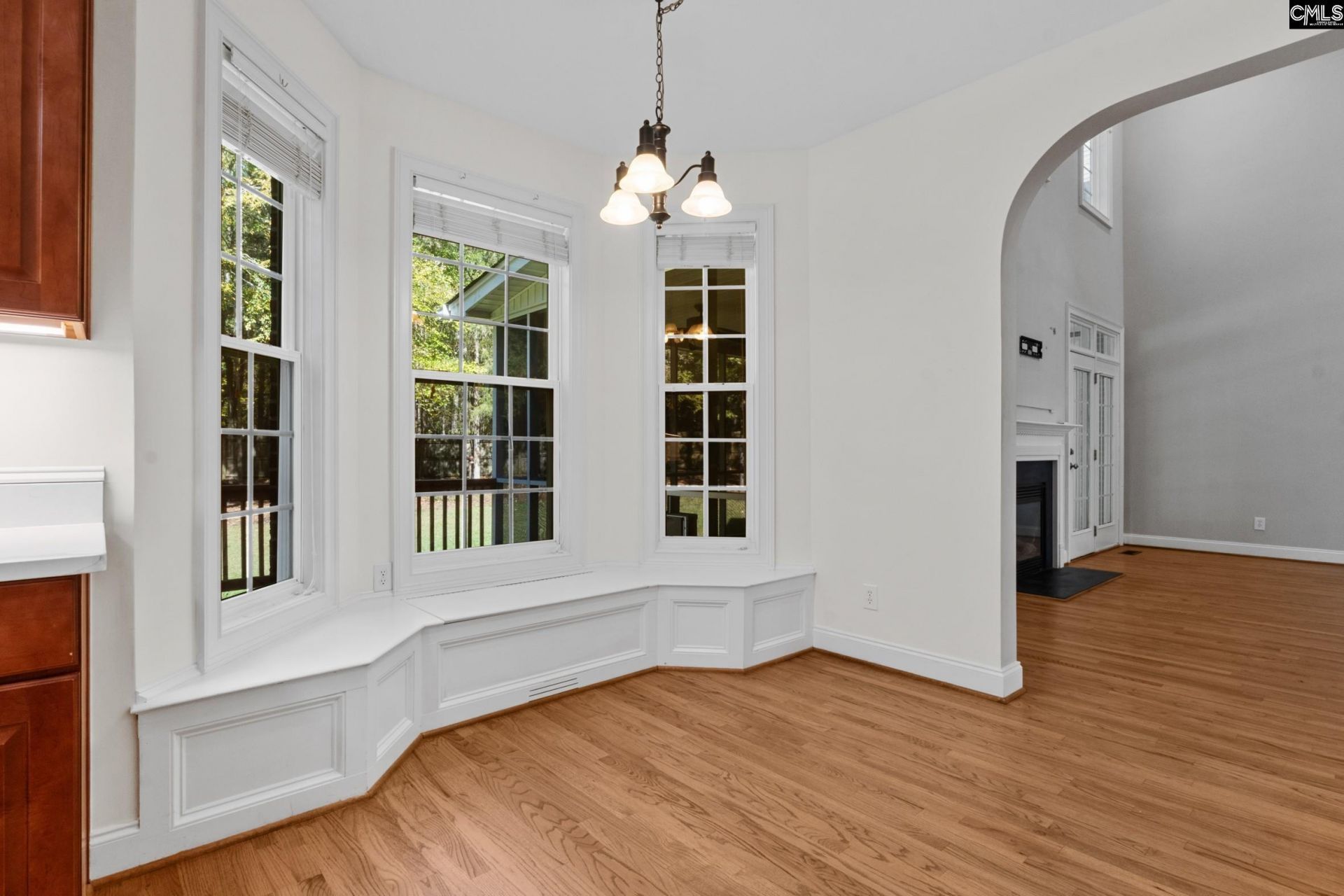 435 Ashwood Hill Drive  Photo 9