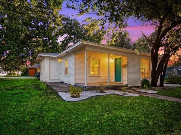 503 Panhandle Street , Denton, TX 76201