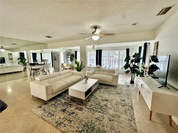 2901 NW 9th Ter , Unit ., Wilton Manors, FL 33311