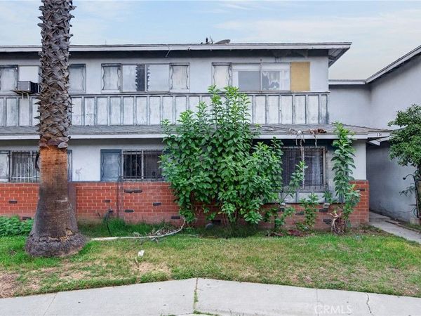 13 Paradise N, Carson, CA 90745