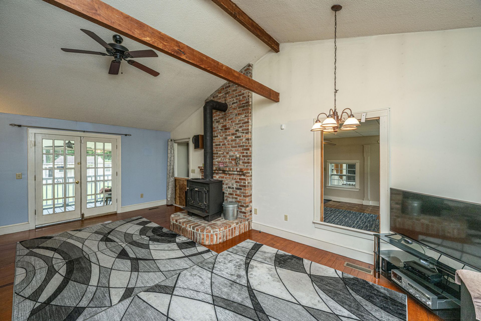 3279 Wire Road Photo 10