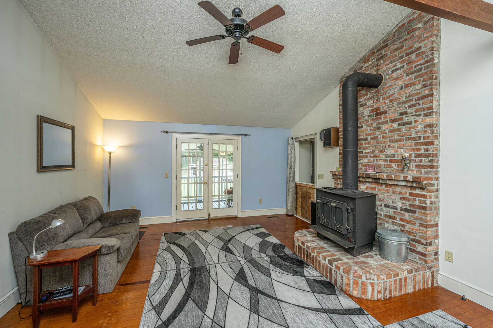 3279 Wire Road Photo 12