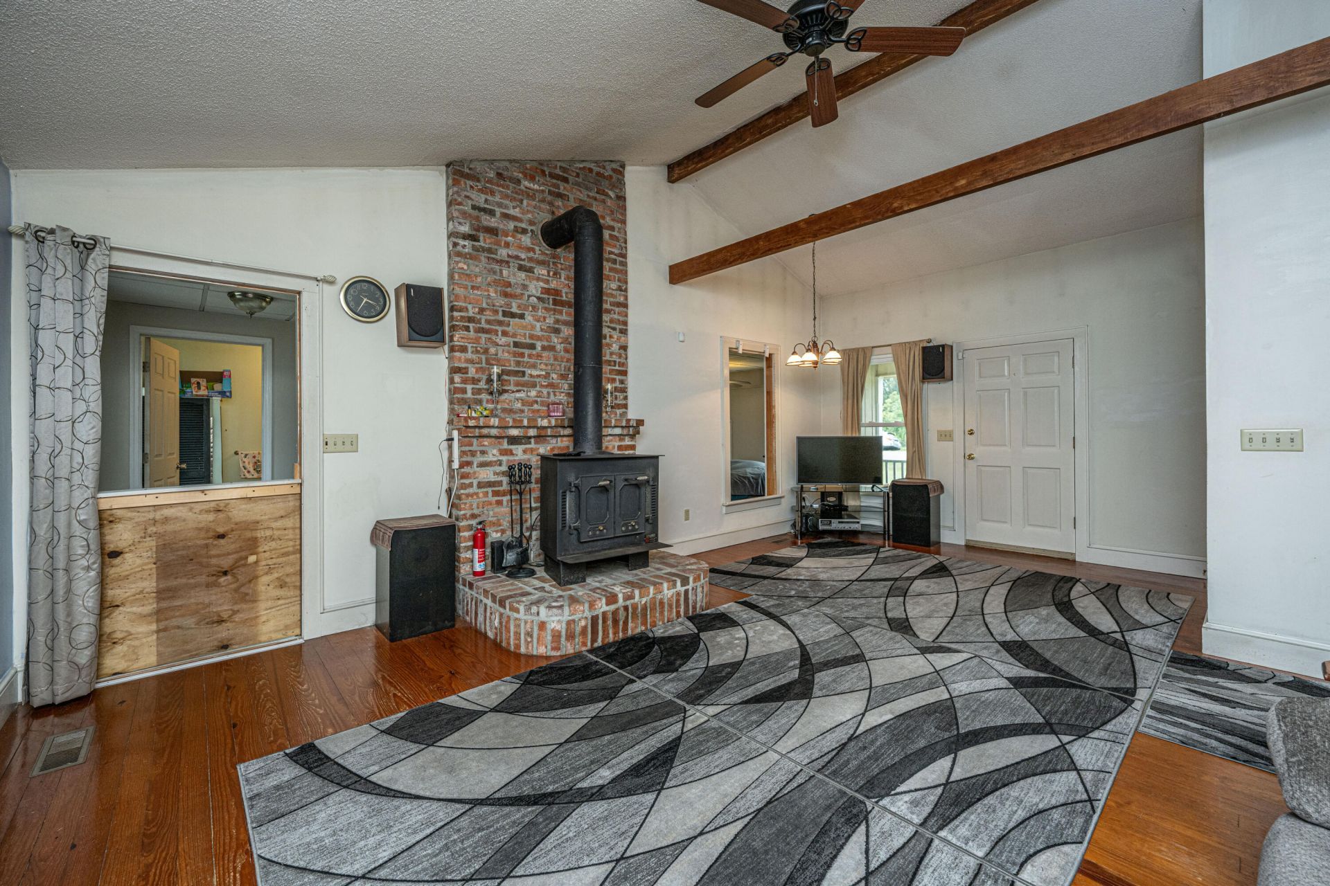 3279 Wire Road Photo 8