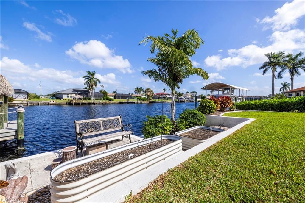 1721 SE 41st St , Cape Coral, FL 33904 Photo