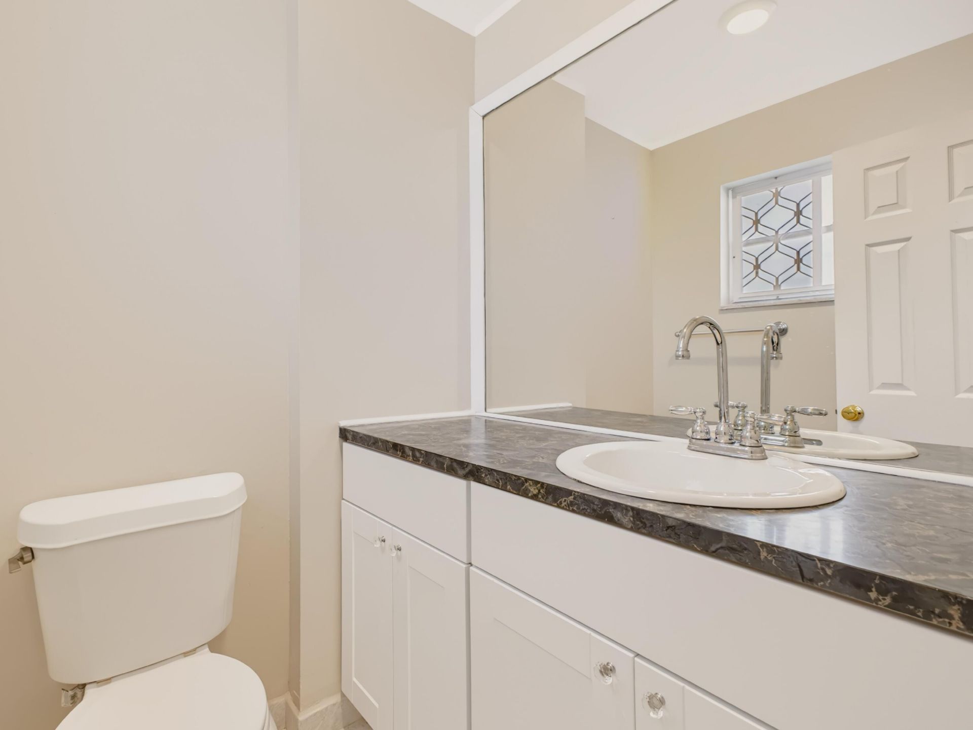 1425 Atlantic Shores Boulevard, Unit 307, Hallandale Beach, FL 33009 Photo