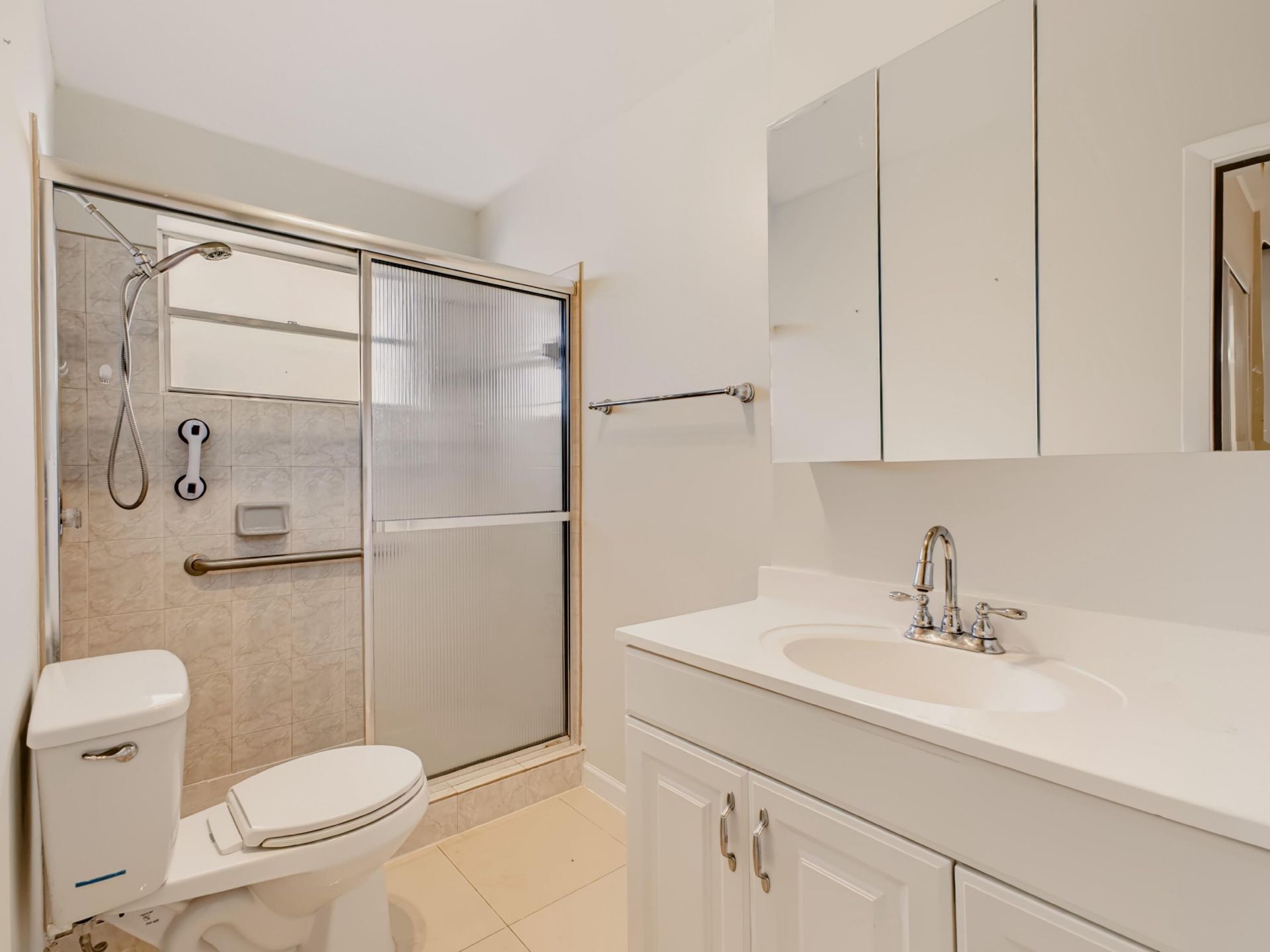 1425 Atlantic Shores Boulevard, Unit 307, Hallandale Beach, FL 33009 Photo