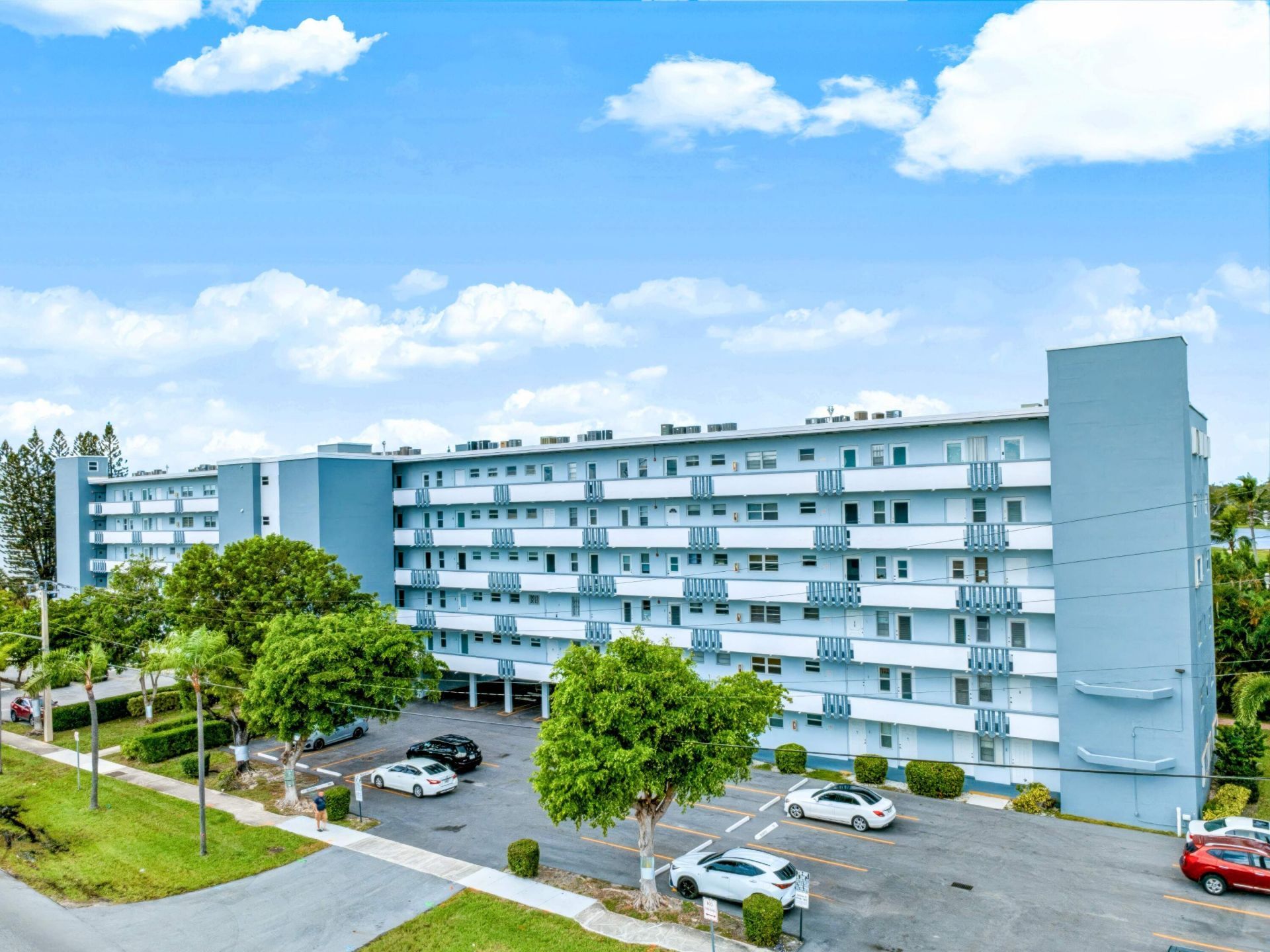 1425 Atlantic Shores Boulevard, Unit 307, Hallandale Beach, FL 33009 Photo