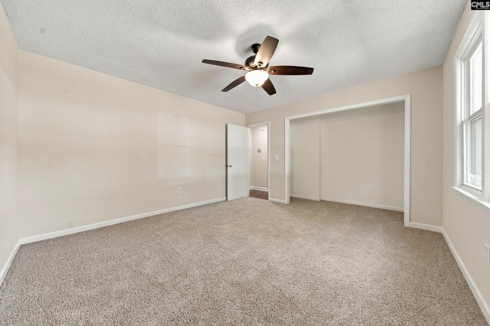 525 Foremost Drive  Photo 24