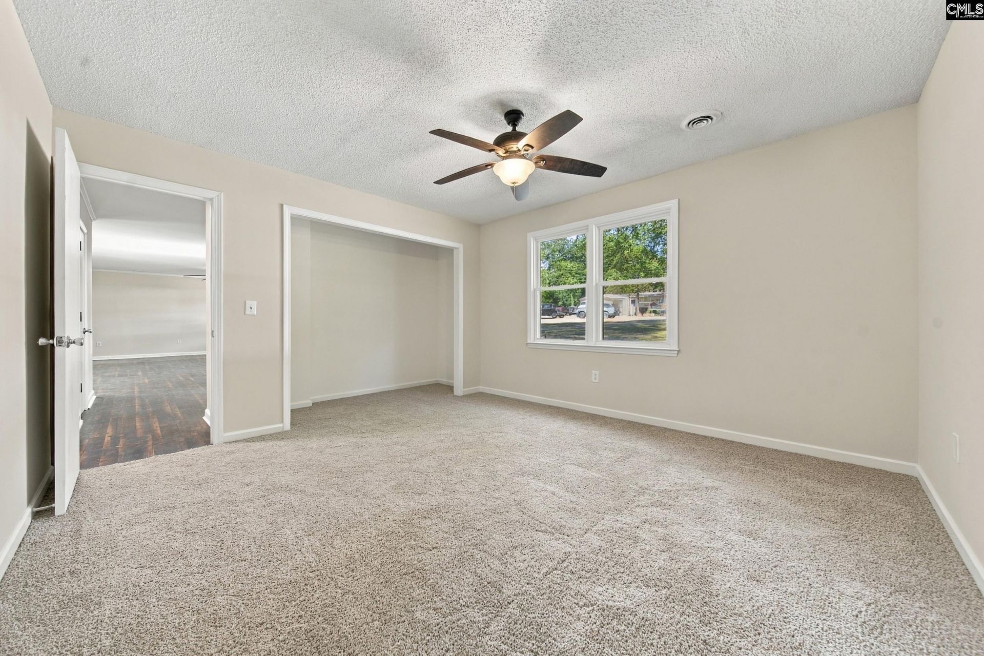 525 Foremost Drive  Photo 25