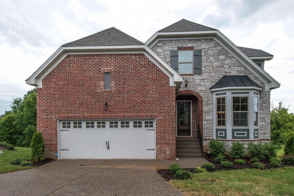 961 Hunters Ln , Springfield, TN 37172 Main Photo