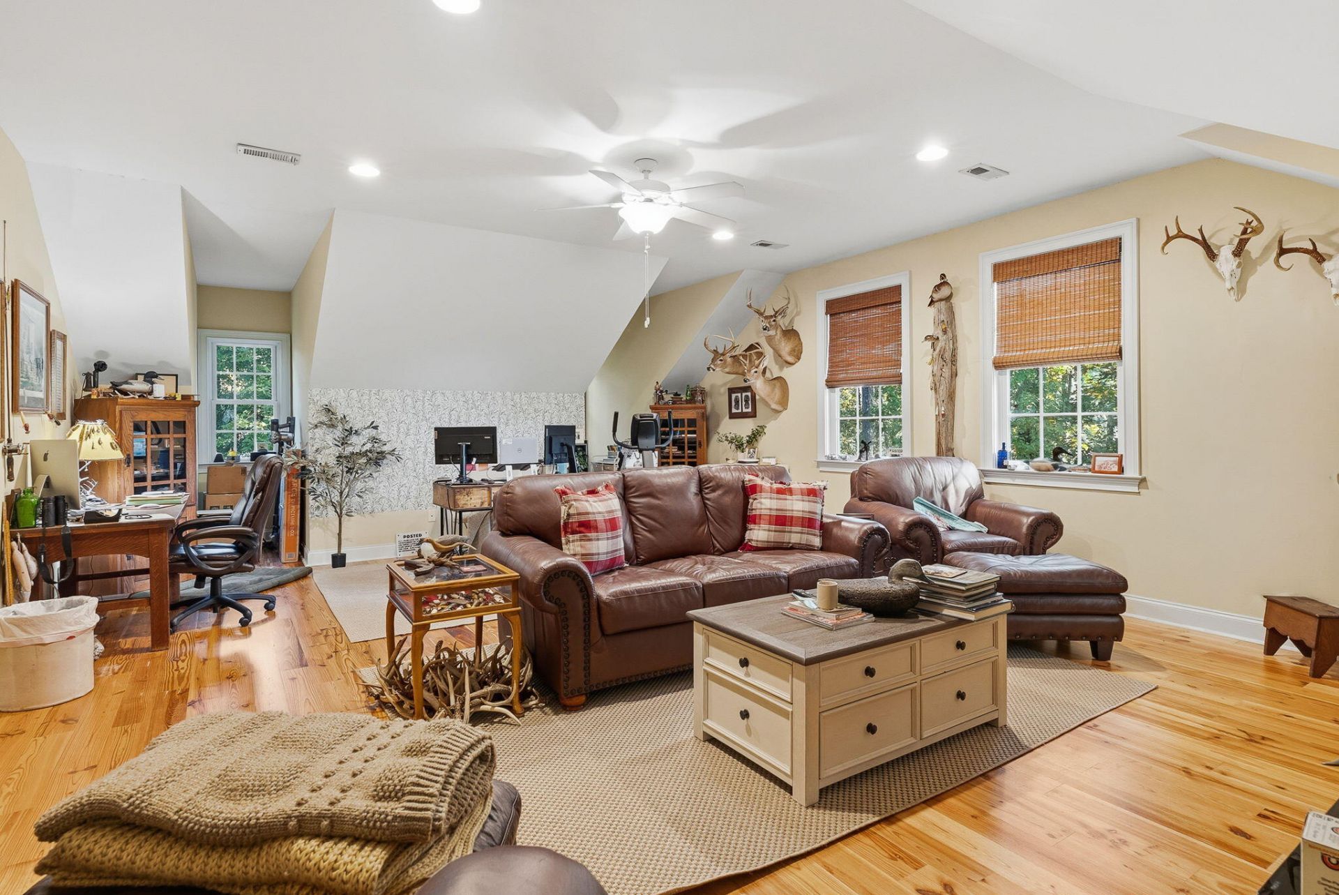 215 Summer Breeze Way Photo 14