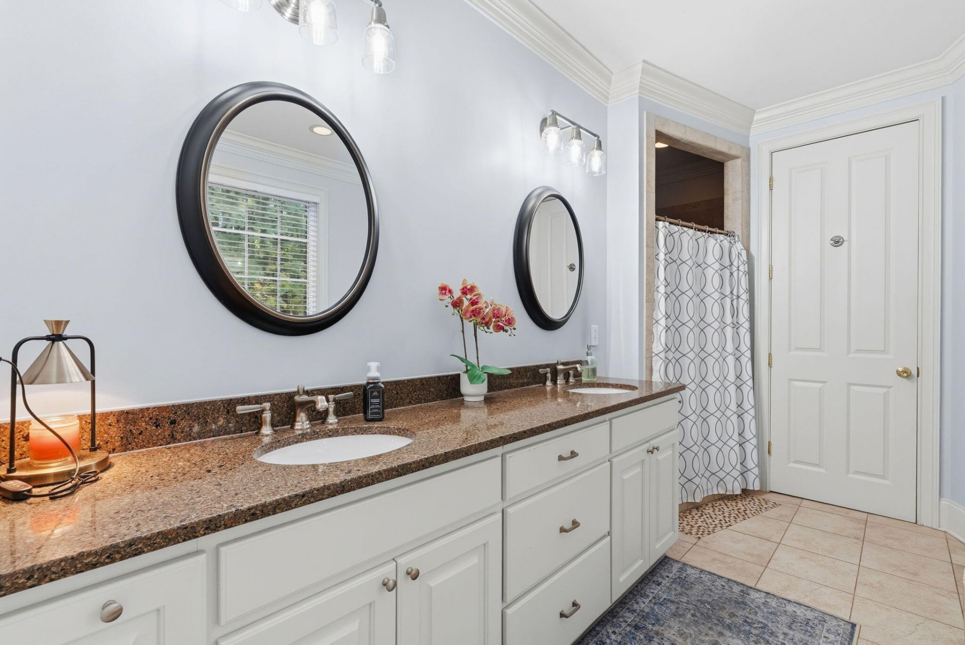 215 Summer Breeze Way Photo 38