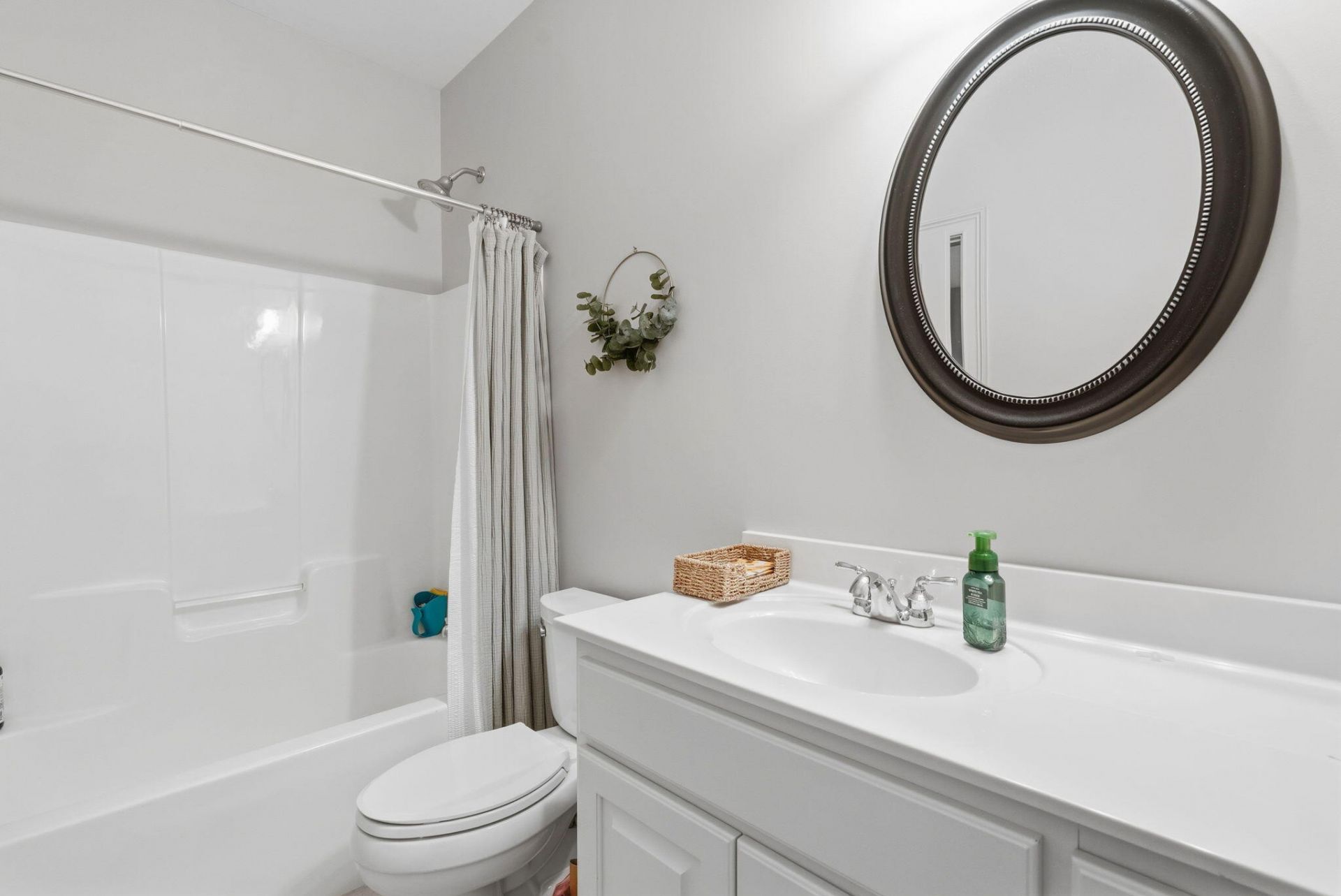 215 Summer Breeze Way Photo 44