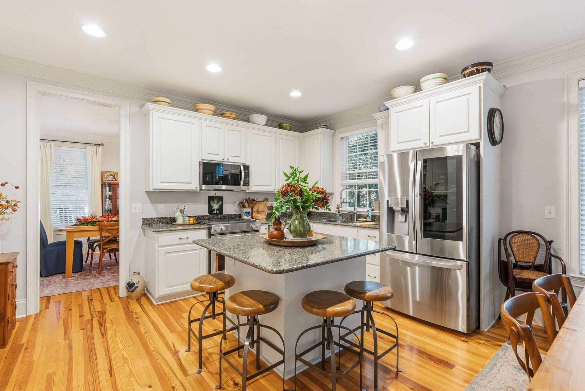 215 Summer Breeze Way Photo 5