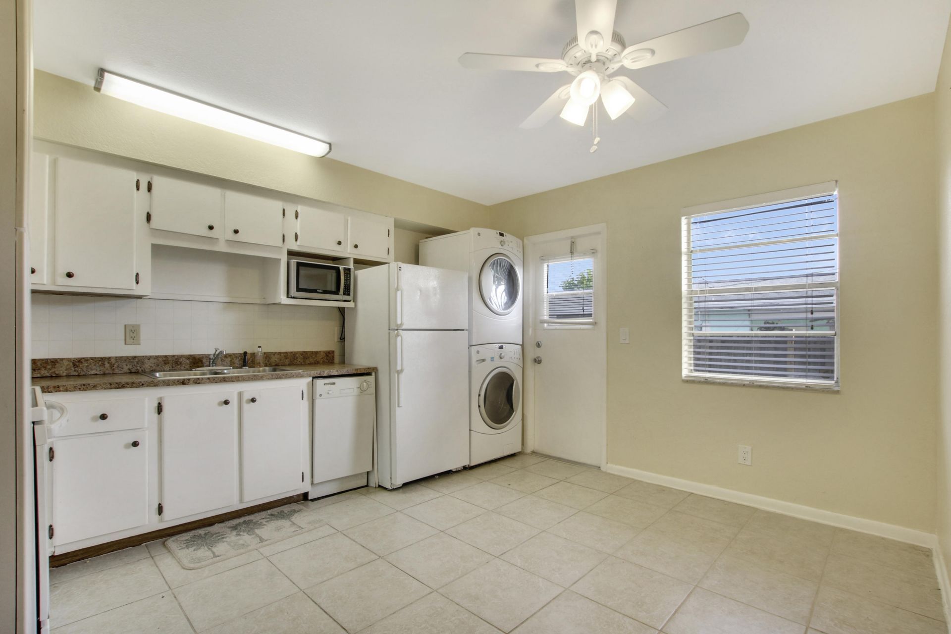 1931 Doffer Lane, North Palm Beach, FL 33408 Photo