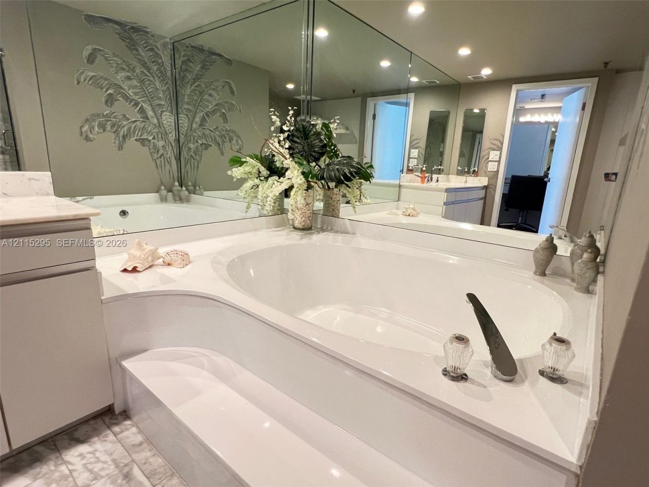 9 Island Ave , Unit 1409, Miami Beach, FL 33139 Photo