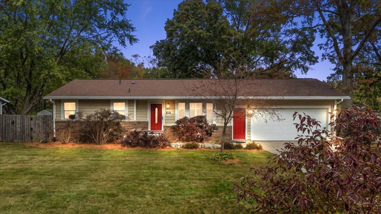 1687 Pinta Drive, Holland, MI 49424 Main Photo