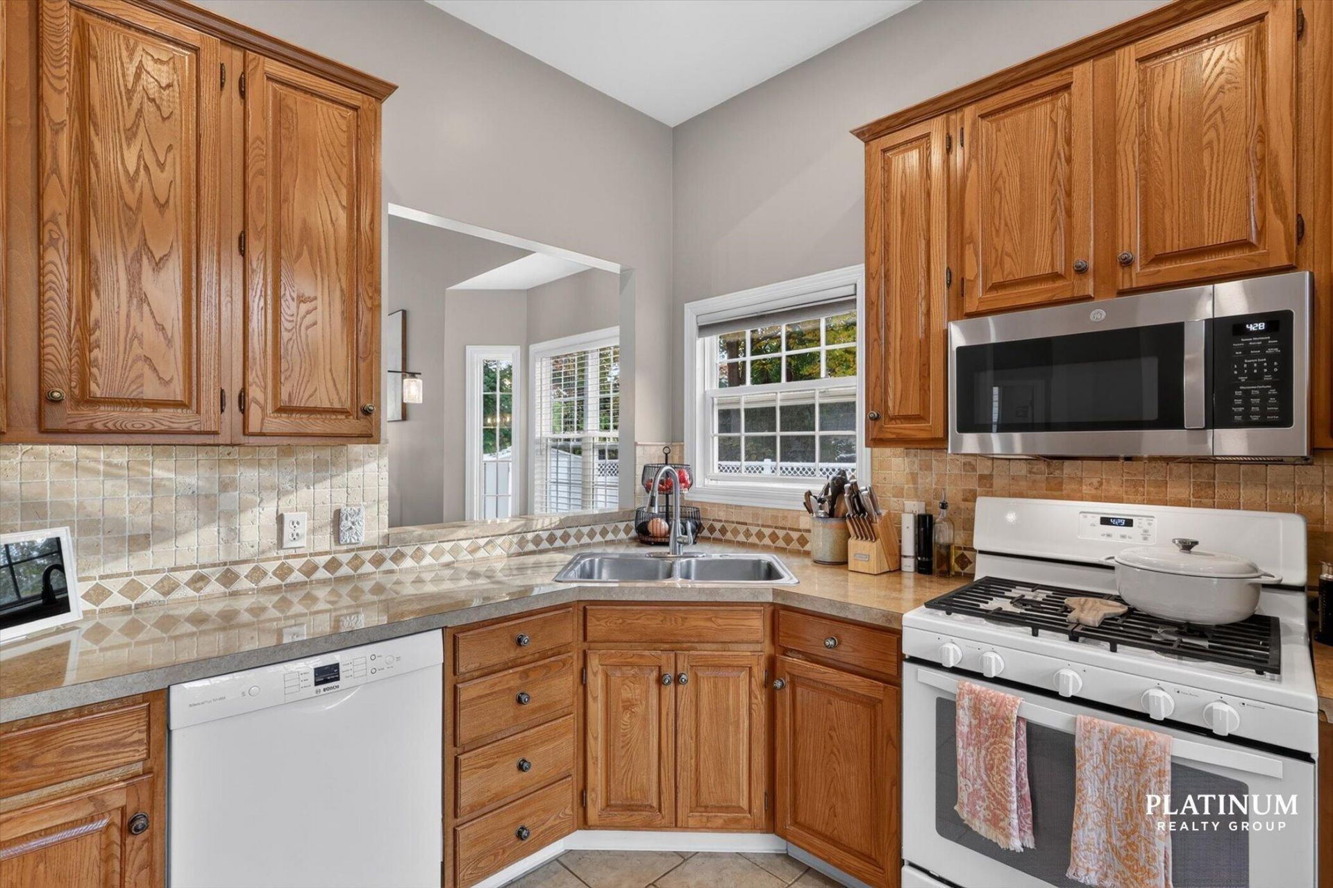 284 Port Sheldon Street, Grandville, MI 49418 Main Photo