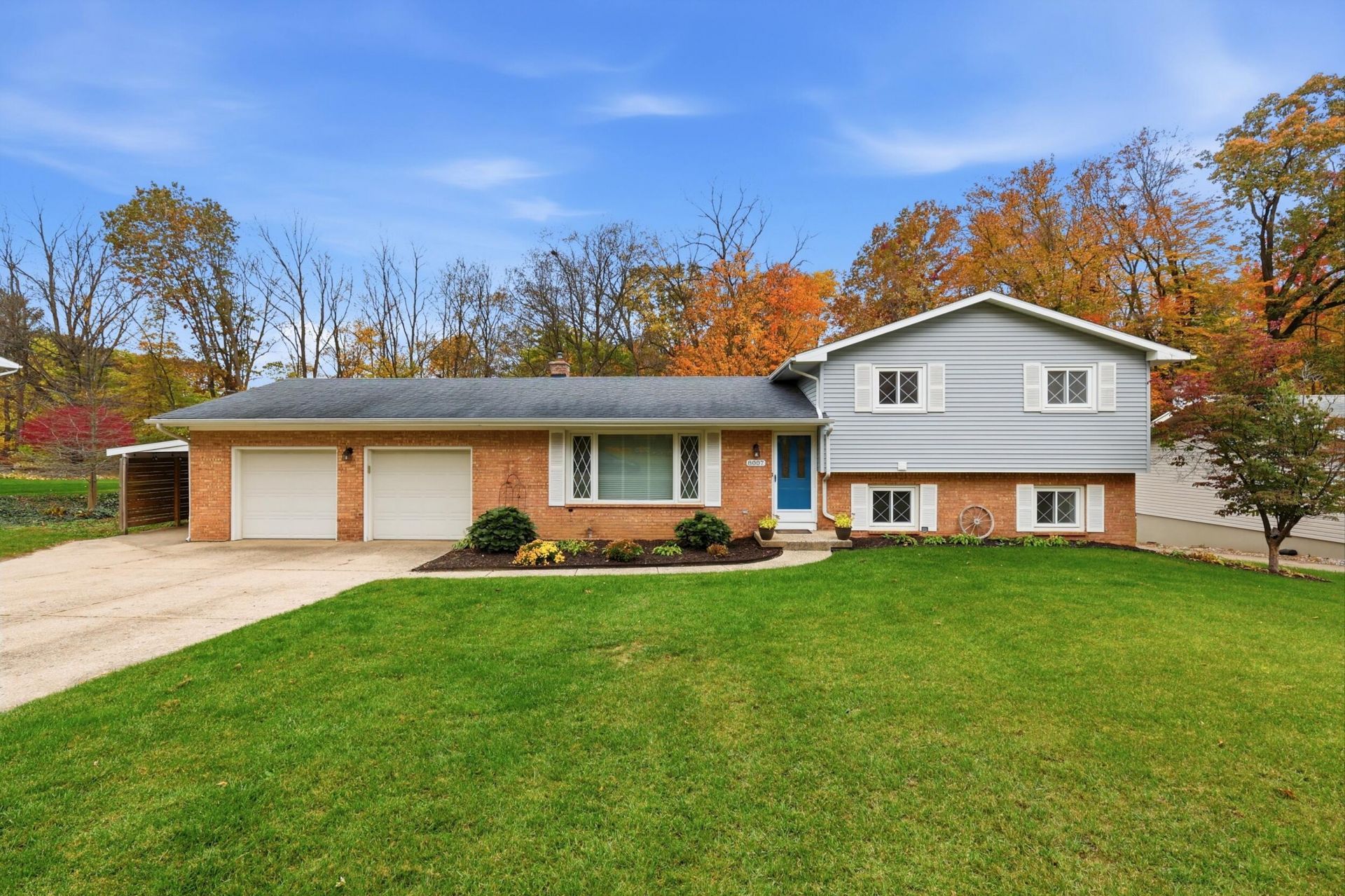 8007 Emberly Drive, Jenison, MI 49428 Main Photo