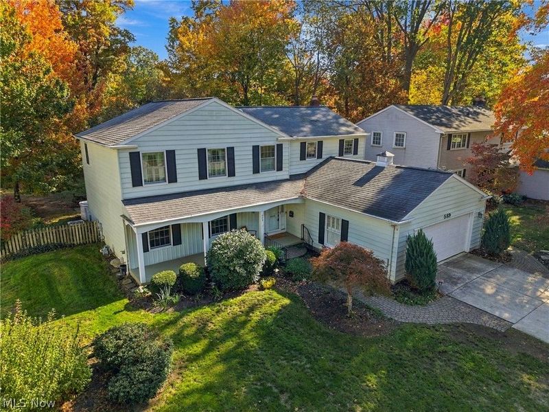 589 Lindford Drive , Bay Village, OH 44140 Photo 2