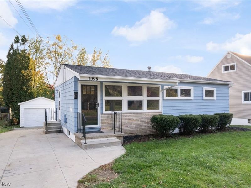 1098 Carnegie Avenue , Akron, OH 44314 Photo 2