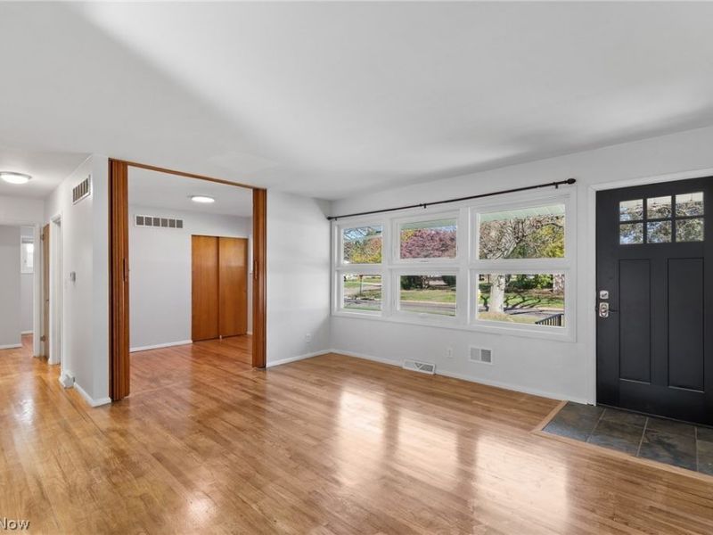 1098 Carnegie Avenue , Akron, OH 44314 Photo 6