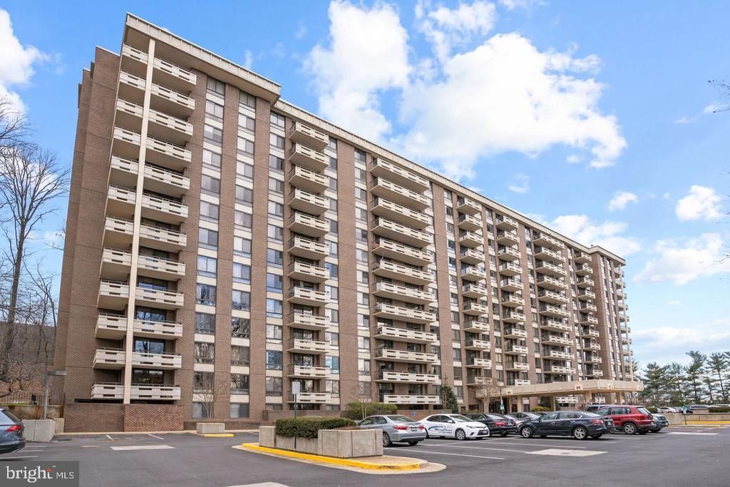 1808 Old Meadow Road , Unit 503, McLean, VA 22102 Main Photo