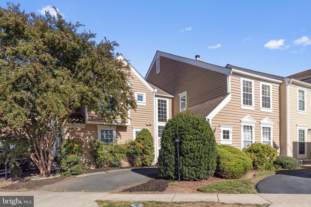 21102 Crocus Terrace , Ashburn, VA 20147 Main Photo