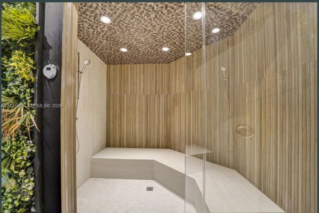 5225 Collins Ave , Unit 511, Miami Beach, FL 33140 Photo