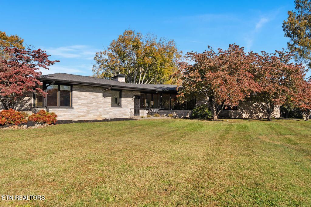 4821 Tazewell Pike, Knoxville, TN 37918 Main Photo