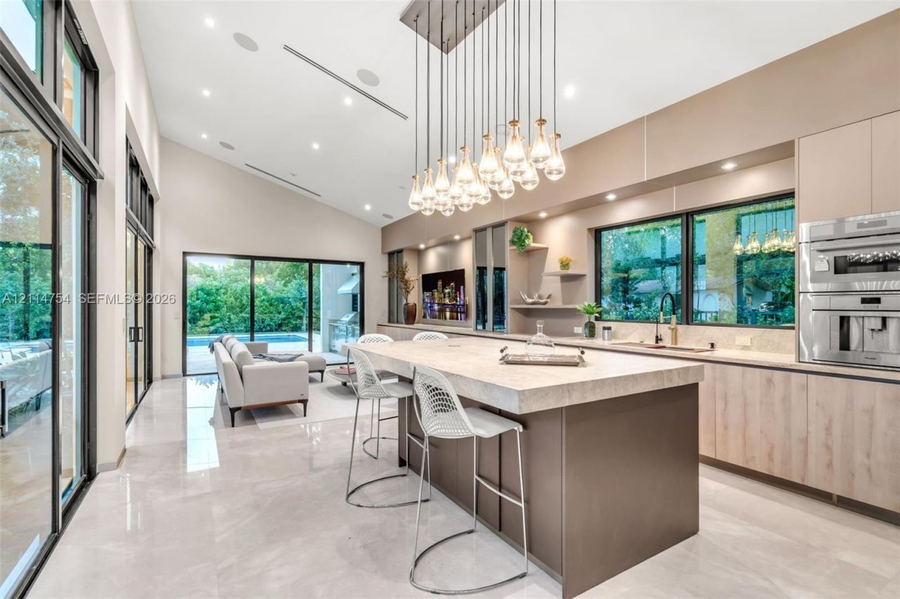 6731 SW 64th Ave , South Miami, FL 33143 Photo