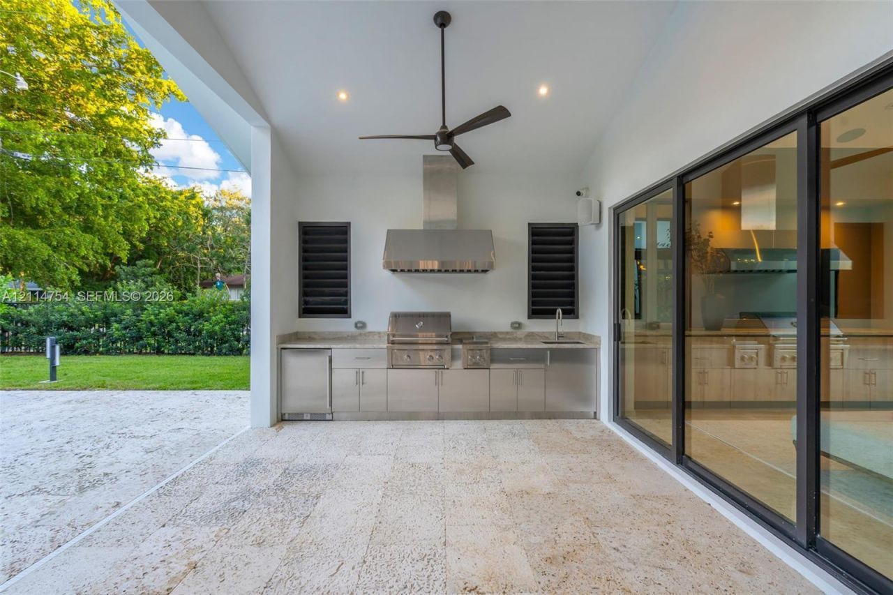 6731 SW 64th Ave , South Miami, FL 33143 Photo