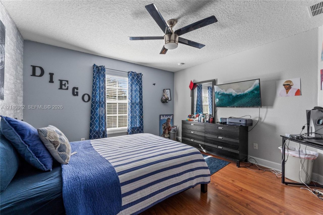 5975 Winchester Isle , Orlando, FL 32829 Photo