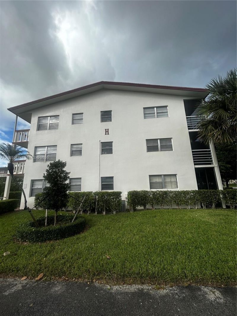 335 Brighton H , Unit H, Boca Raton, FL 33434 Photo