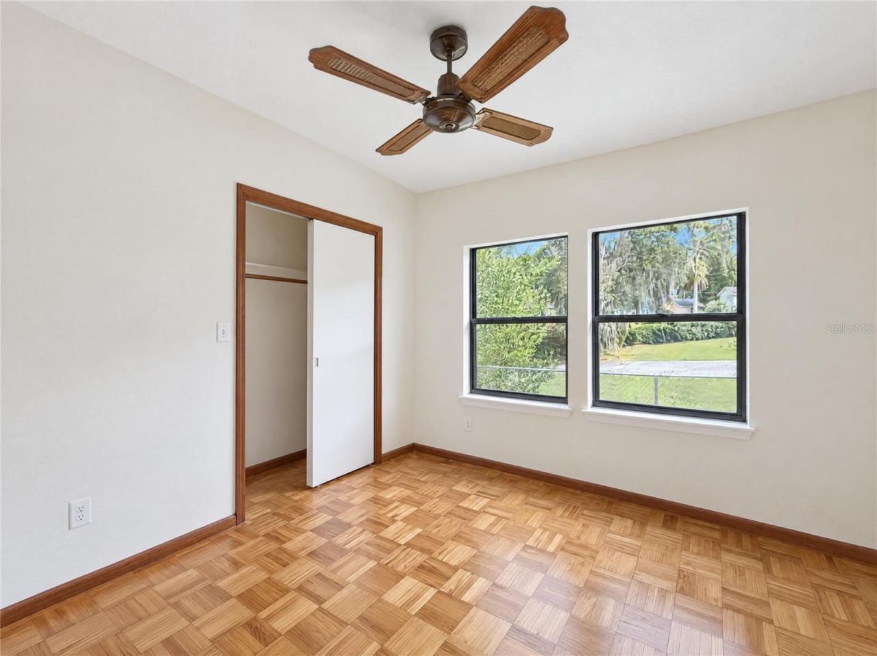 1713 Hillside Drive , Tampa, FL 33610 Photo