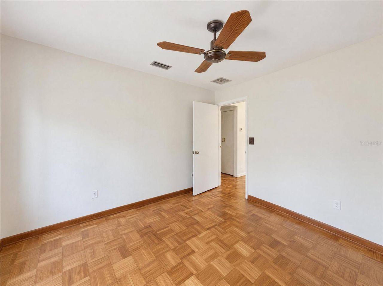 1713 Hillside Drive , Tampa, FL 33610 Photo