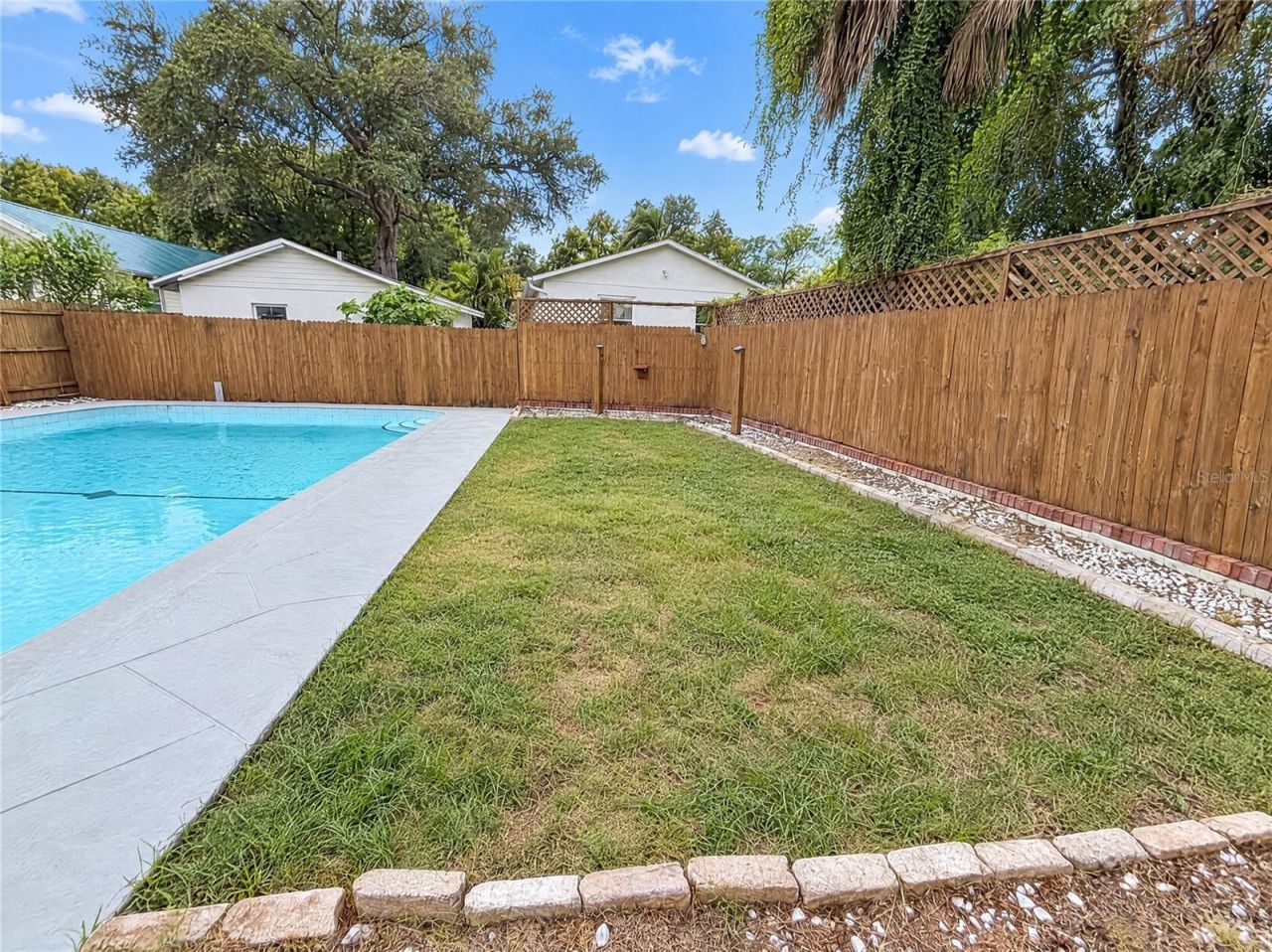 1713 Hillside Drive , Tampa, FL 33610 Photo