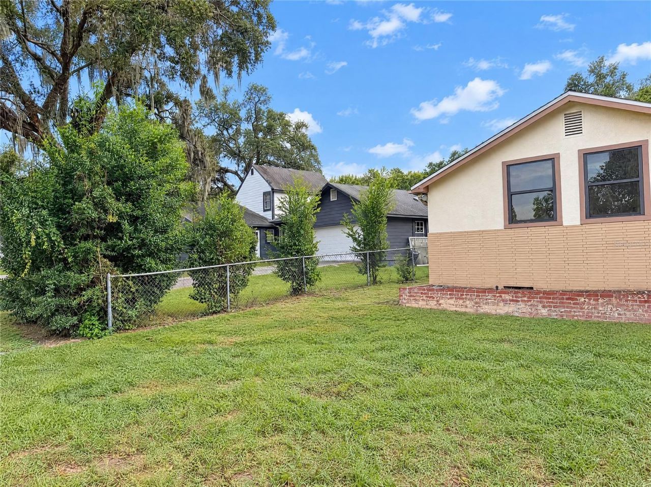 1713 Hillside Drive , Tampa, FL 33610 Photo