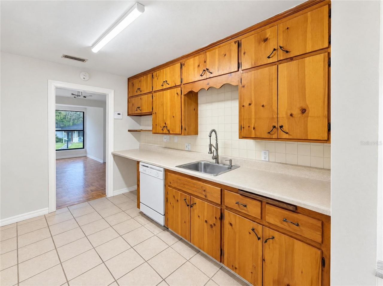 1713 Hillside Drive , Tampa, FL 33610 Photo