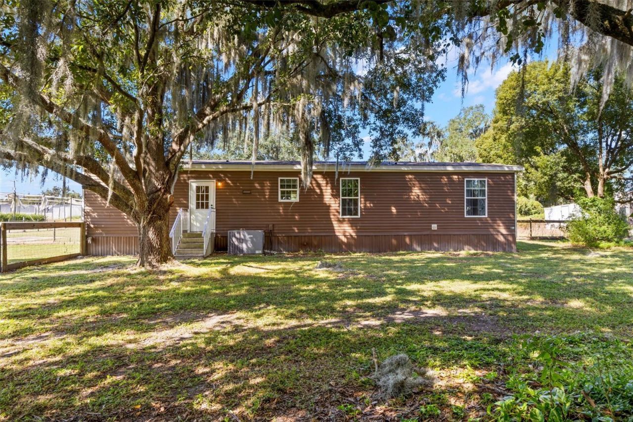 10127 George Smith Road , Lithia, FL 33547 Photo