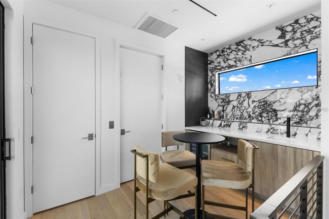 45 27th Street S, Unit 1, Saint Petersburg, FL 33712 Photo