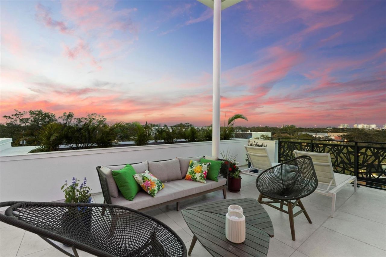 45 27th Street S, Unit 1, Saint Petersburg, FL 33712 Photo