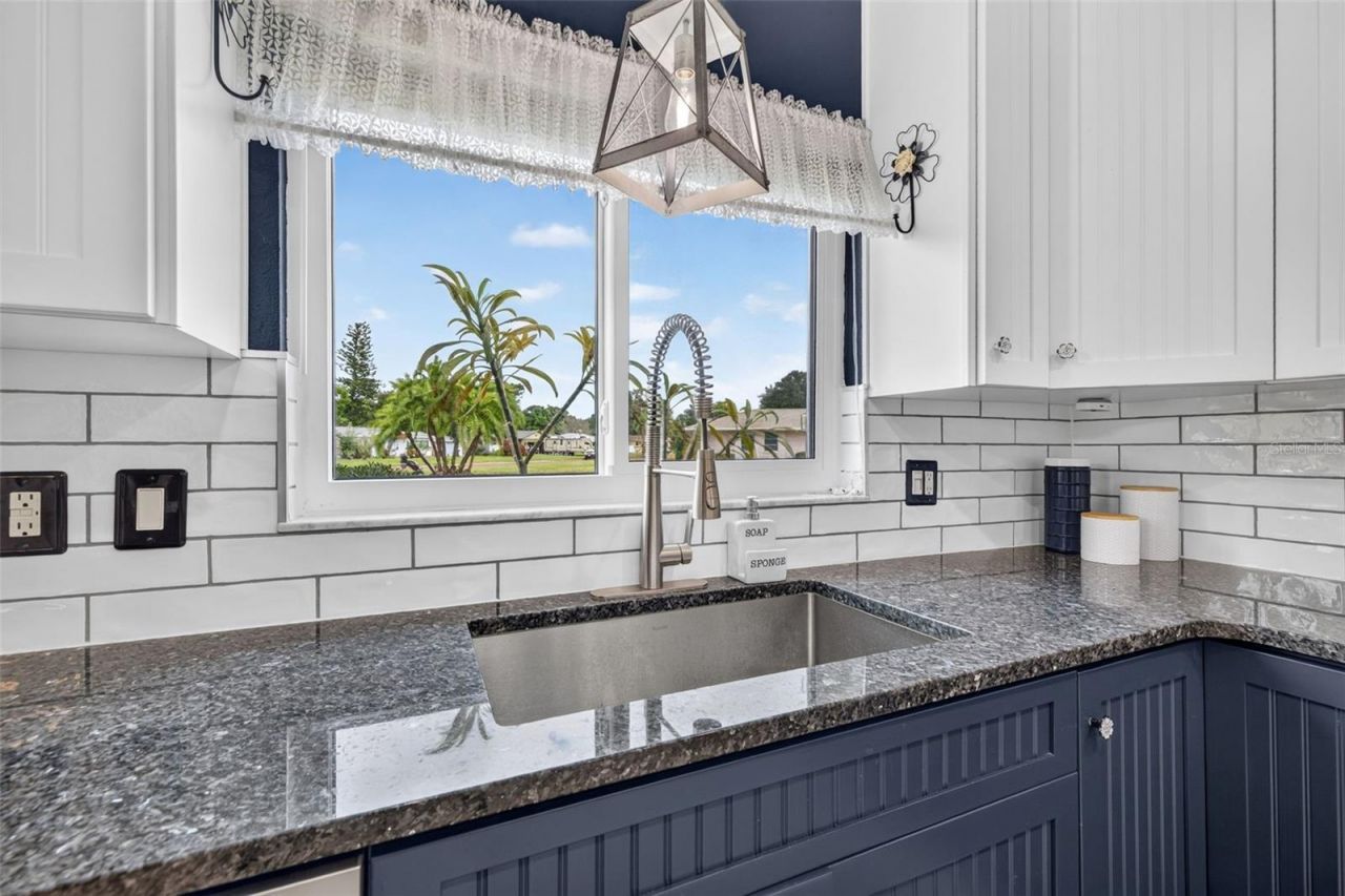 628 64th Street N, Saint Petersburg, FL 33710 Photo