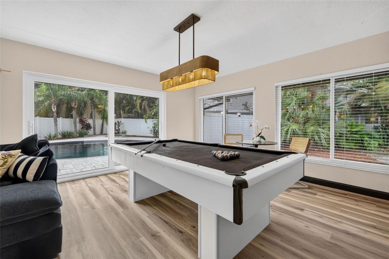 628 64th Street N, Saint Petersburg, FL 33710 Photo