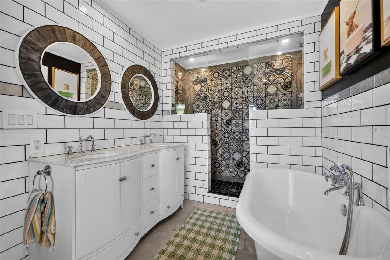 628 64th Street N, Saint Petersburg, FL 33710 Photo